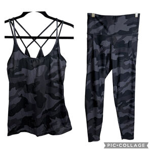 Old Navy Active Set Medium Gray Camo Tank Top & Leggings